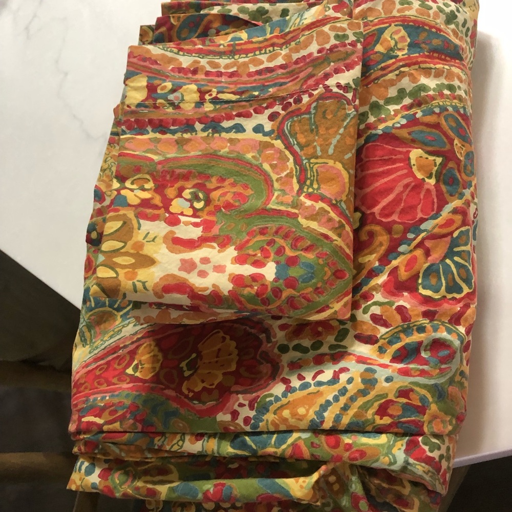 Pottery barn queen duvet cover with 2 shams EUC